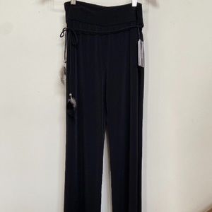 Wide leg flowy pants 2/$20 💵💵